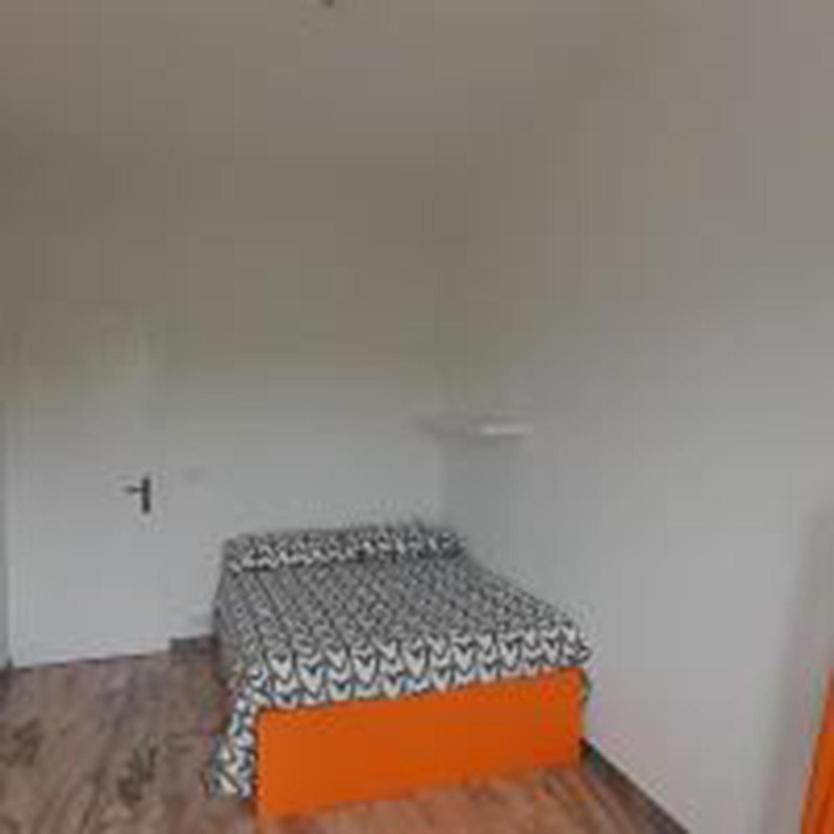 I Feel Orange Hotel เลนญาโน ภายนอก รูปภาพ