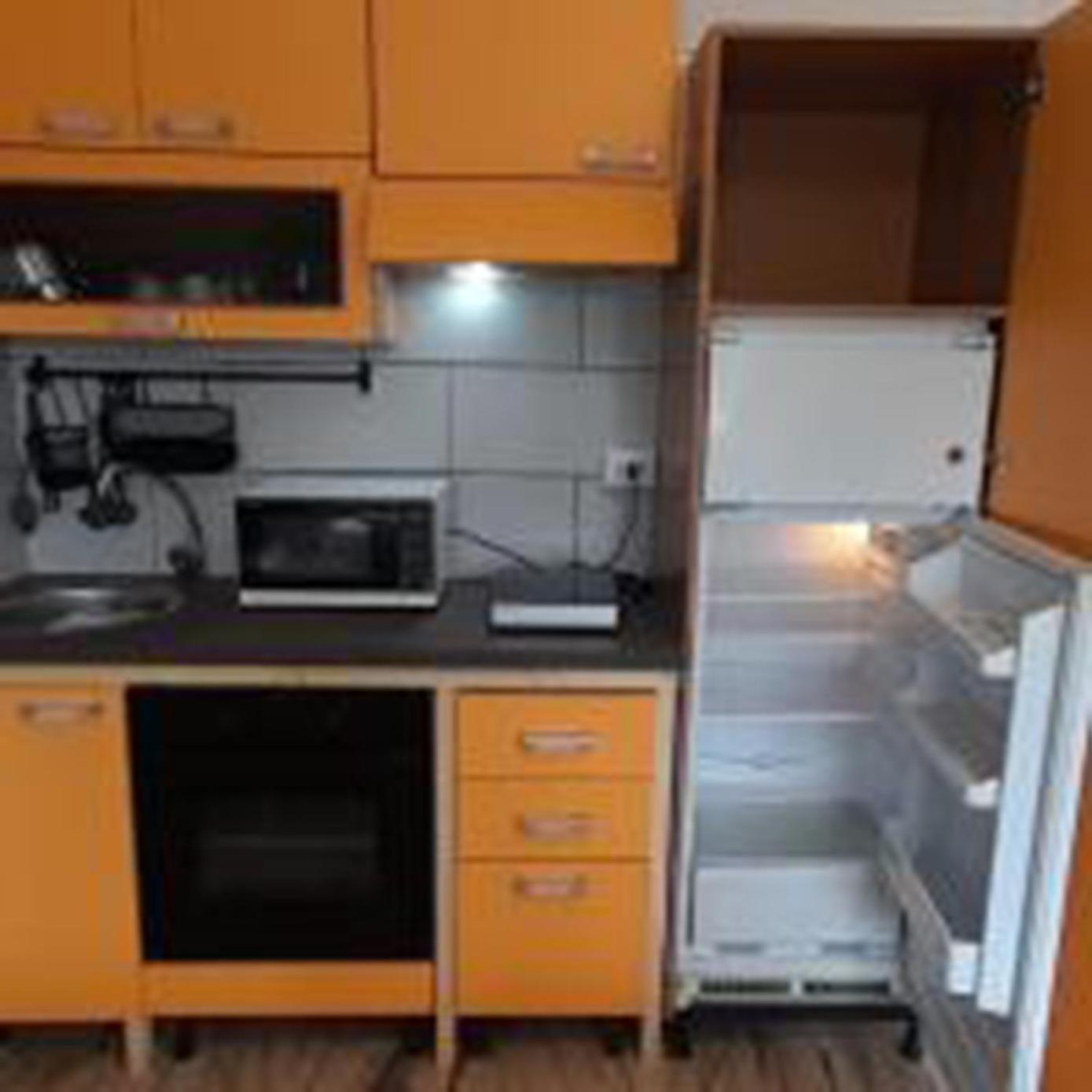 I Feel Orange Hotel เลนญาโน ภายนอก รูปภาพ